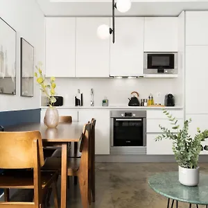  Apartment Limehome Calcada Do Cardeal